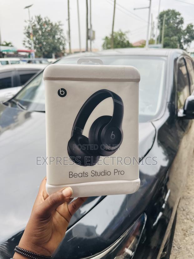 Wireless Headphones Pro Studio Beat · Photo 1