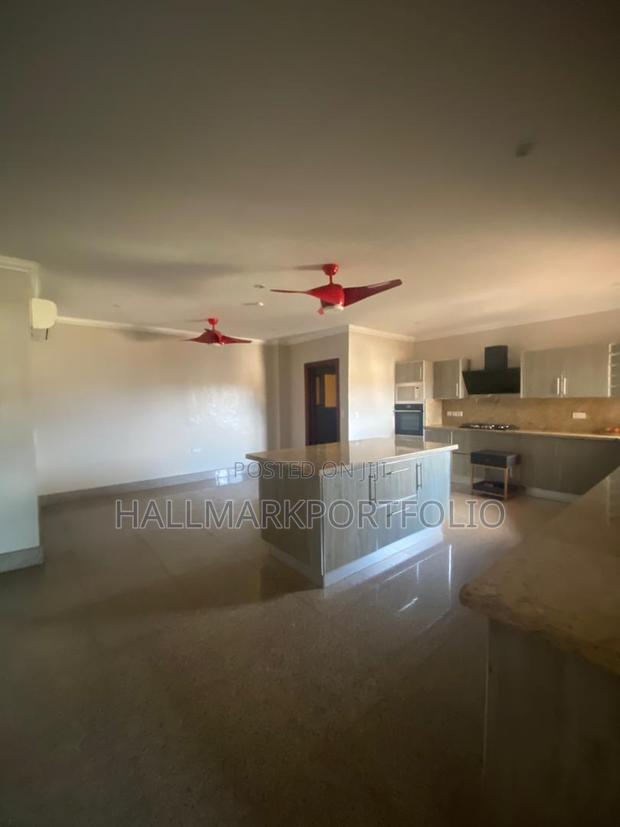 3bdrm Apartment in Apartment Complex 6, US Embassy Area for sale · Photo 2
