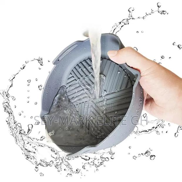 Reusable Silicone Air-Fryer Liner · Photo 2