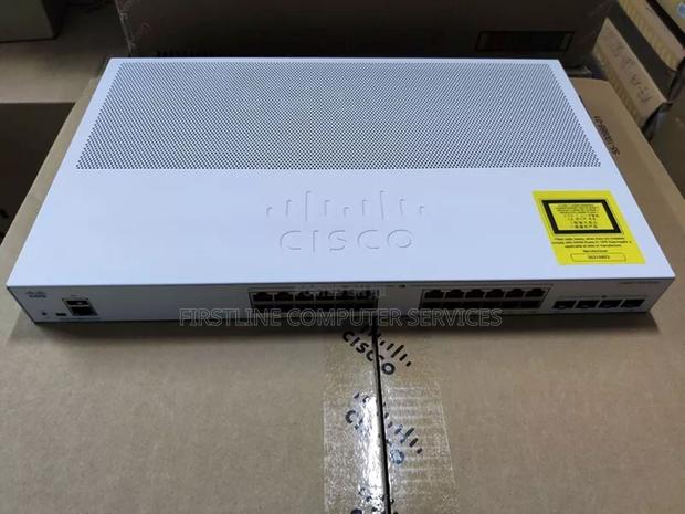 Cisco Switch C1000-24p-4g-L · Photo 1