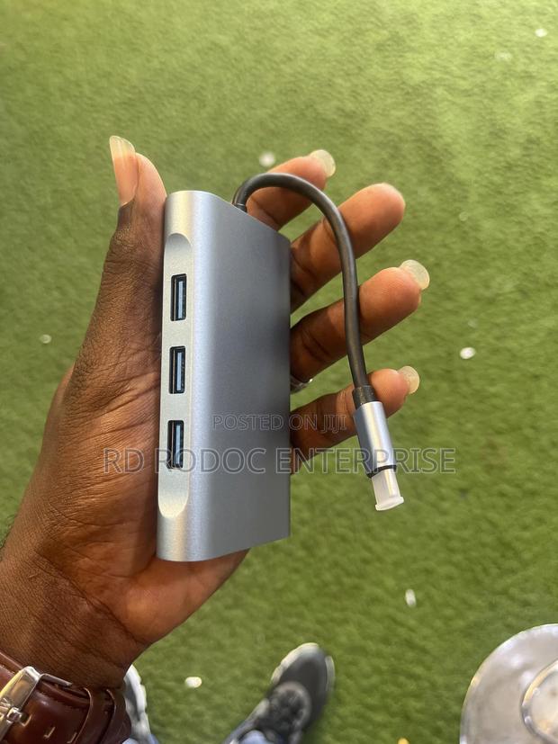 7 in 1 Usb Type C Adoptor · Photo 4