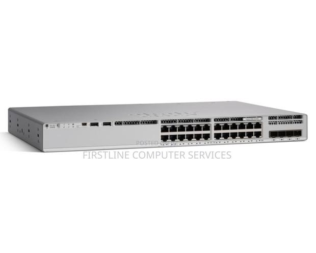CISCO Catalyst 9200l 24-Port Poe+ 4 X 1g · Photo 2