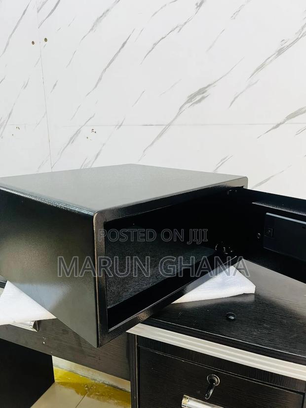 E2042A Hotel Safe Locker Box 12kg · Photo 2