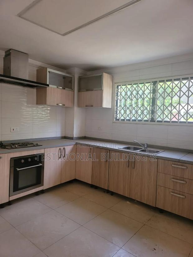 4bdrm House in Testimonial Building, East Legon for rent · Photo 2