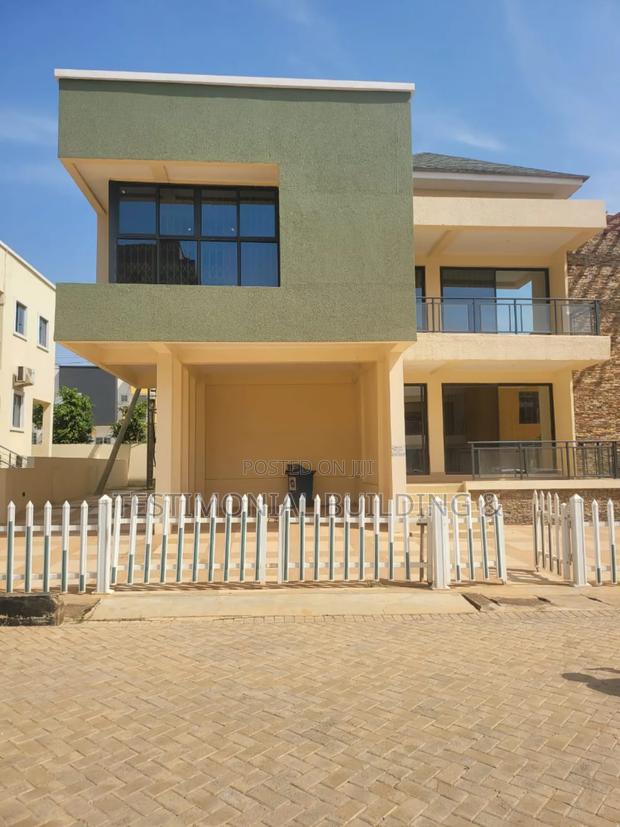 4bdrm House in Testimonial Building, East Legon for rent · Photo 3