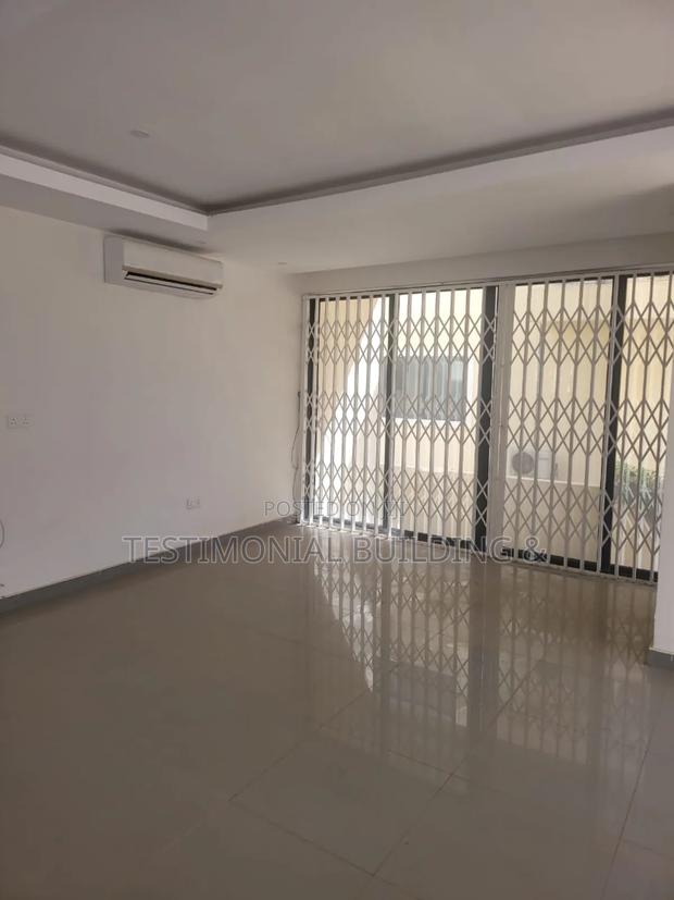 4bdrm House in Testimonial Building, East Legon for rent · Photo 7