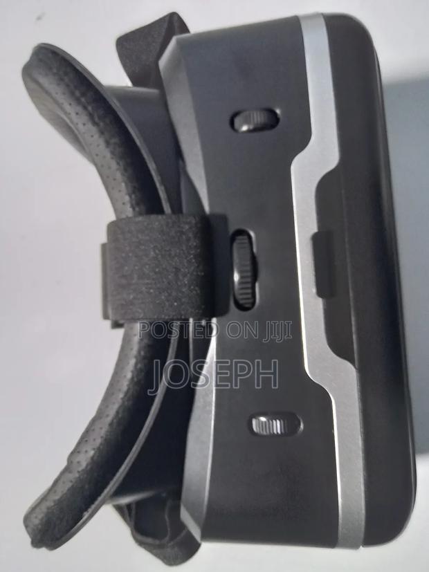 Vr Box Shinecone With Controller · Photo 4
