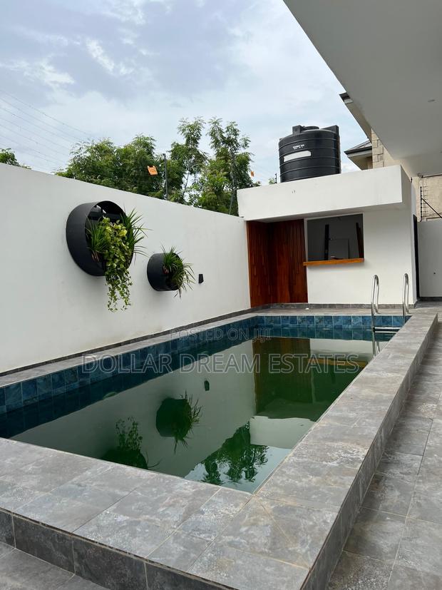 Furnished 5bdrm House in East Legon for sale · Photo 5