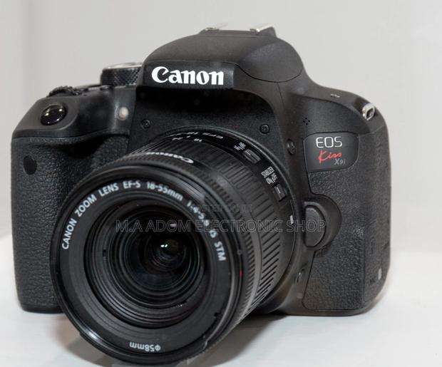Your Versatile and Compact Camera-Eos 800D · Photo 1
