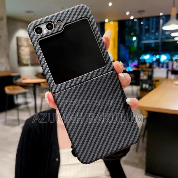 Galaxy Z Flip 6 X-Level Nano Fiber Case · Photo 1