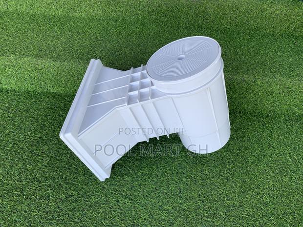 Pool Wall Skimmer 001 · Photo 2