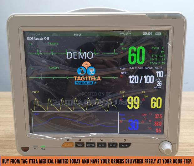 Patient Monitor (Multi-Display) · Photo 3