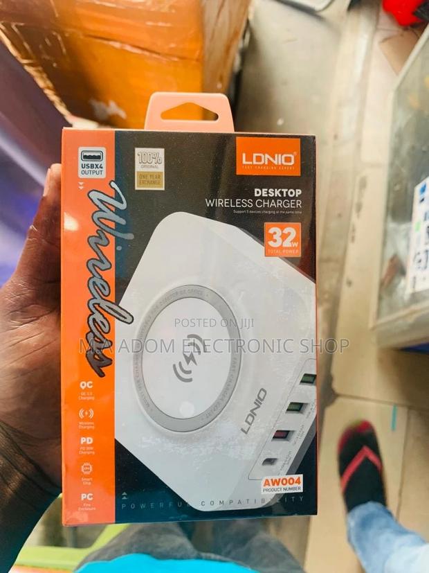 Charge With Ease: LDNIO Wireless Charging Pad · Photo 2