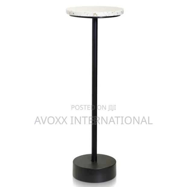 Ebony Pedestal Drinking Table W/White Gold Flaked Top · Photo 1