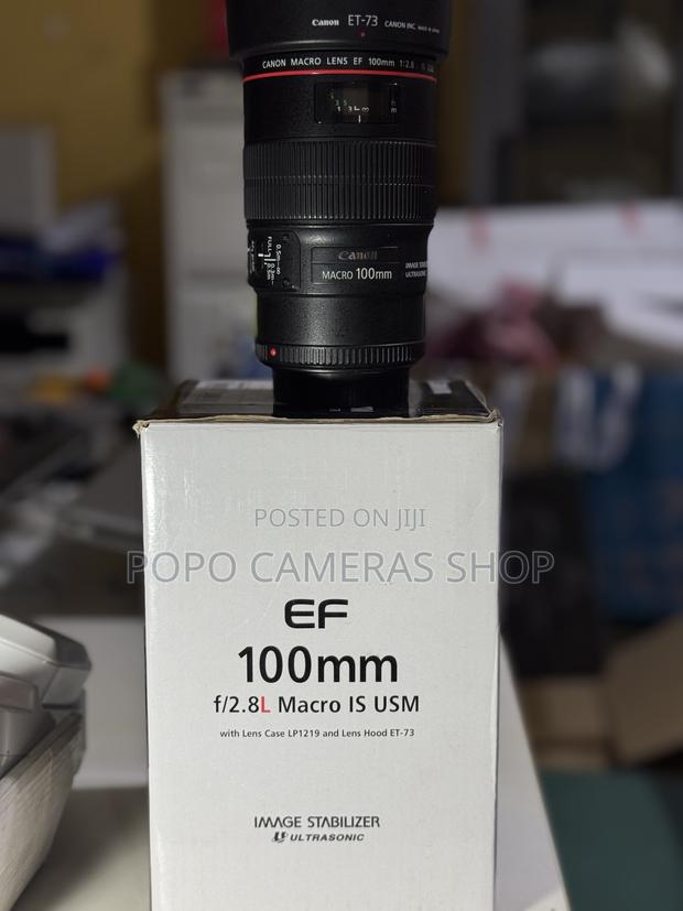 Canon 100mm F2.8 Macro Is Usm · Photo 3