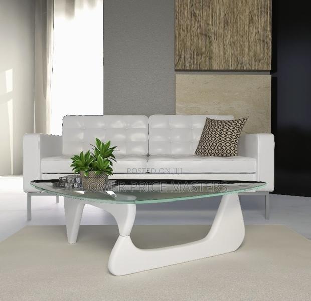 Modern Center Table · Photo 1