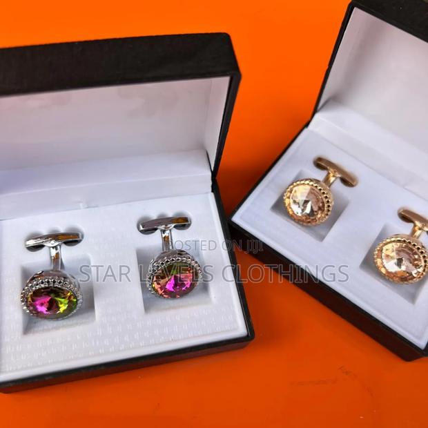 Classic Cufflinks for Men · Photo 2