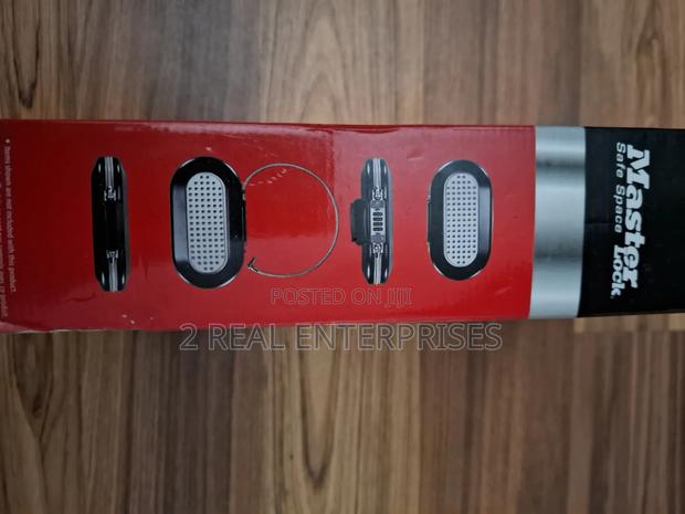 Master Safe Space Portable Safe · Photo 3
