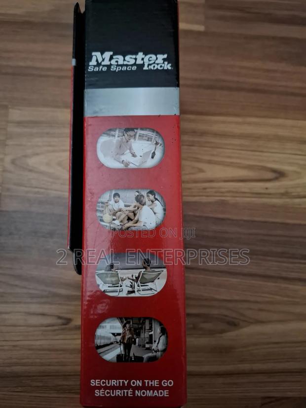 Master Safe Space Portable Safe · Photo 4