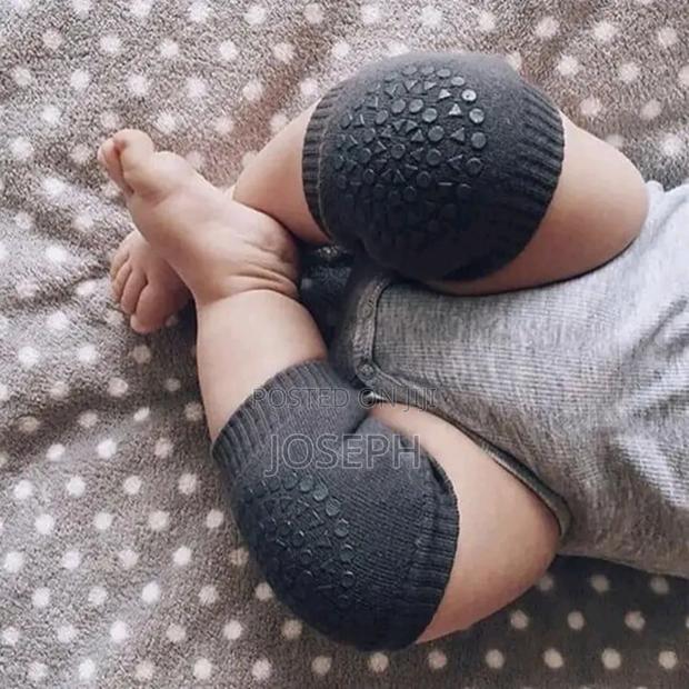 Baby Crawling Knee Socks Protection · Photo 2