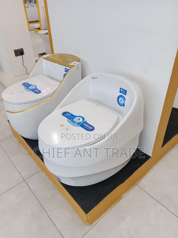 Egg Wc. Toilet Seat. T088 · Photo 2