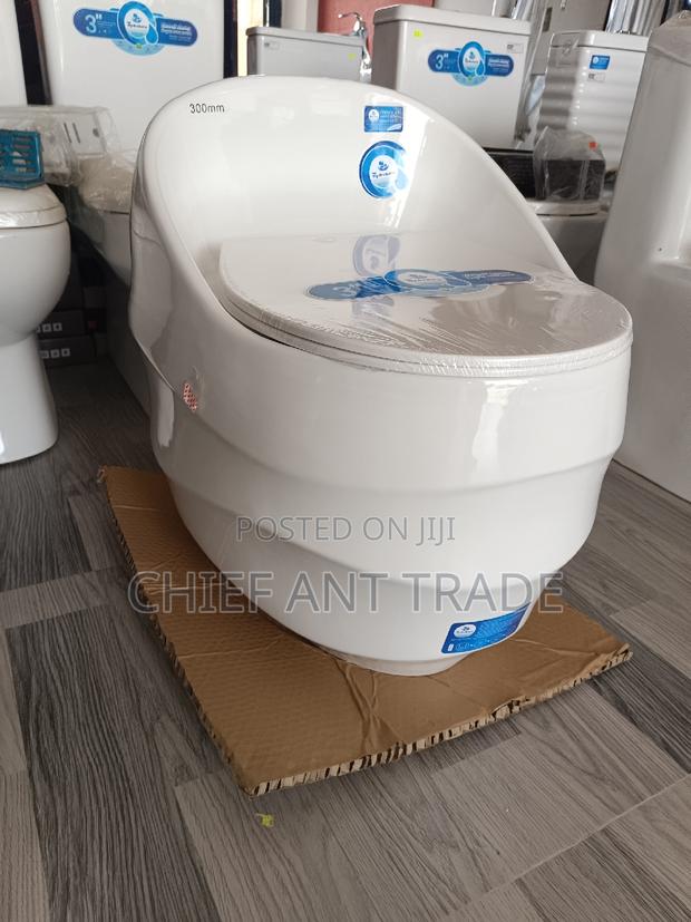 Egg Wc. Toilet Seat. T088 · Photo 4