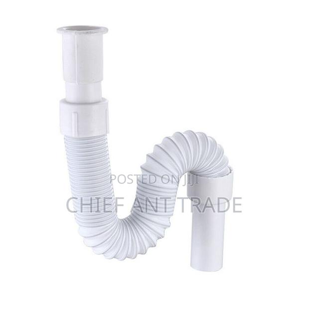 Extensible Waste Pipe · Photo 1
