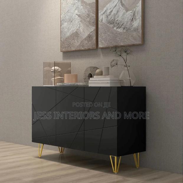 Luxe Console Table · Photo 1