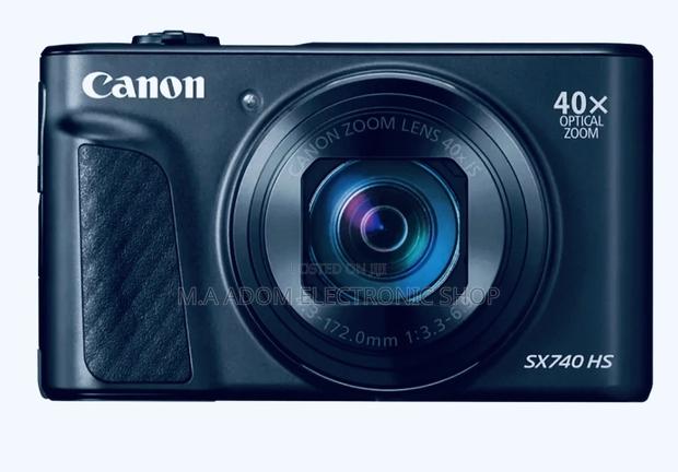 A Powerful Travel Zoom Camera With Canon Powershot SX740 HS · Photo 1