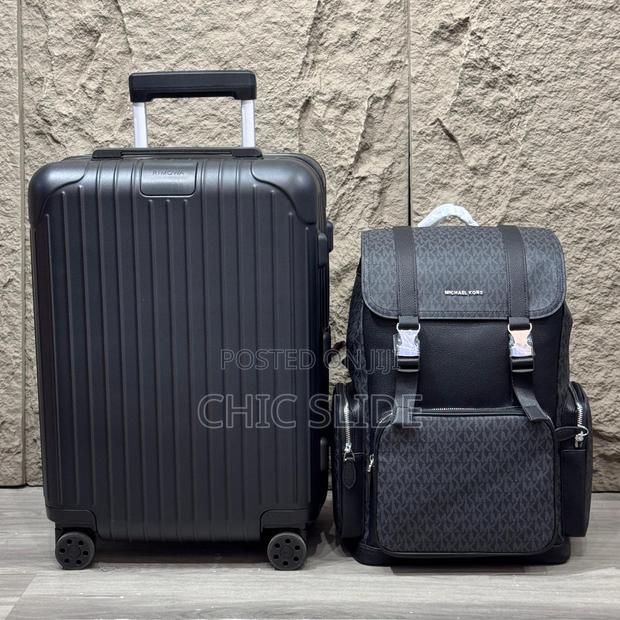 Luxury Travel Set · Photo 4
