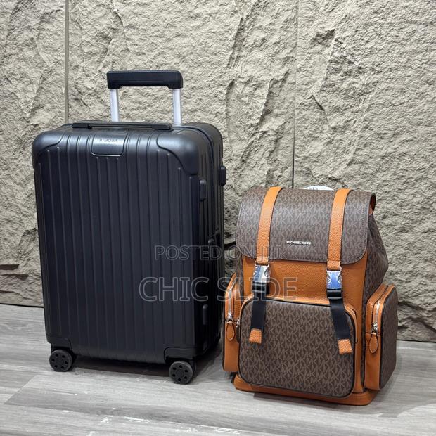 Luxury Travel Set · Photo 7
