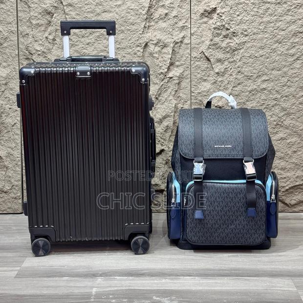 Luxury Travel Set · Photo 7