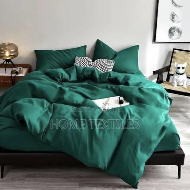 7 Pieces Green Duvet Sets for King Sized Beds · Photo 1