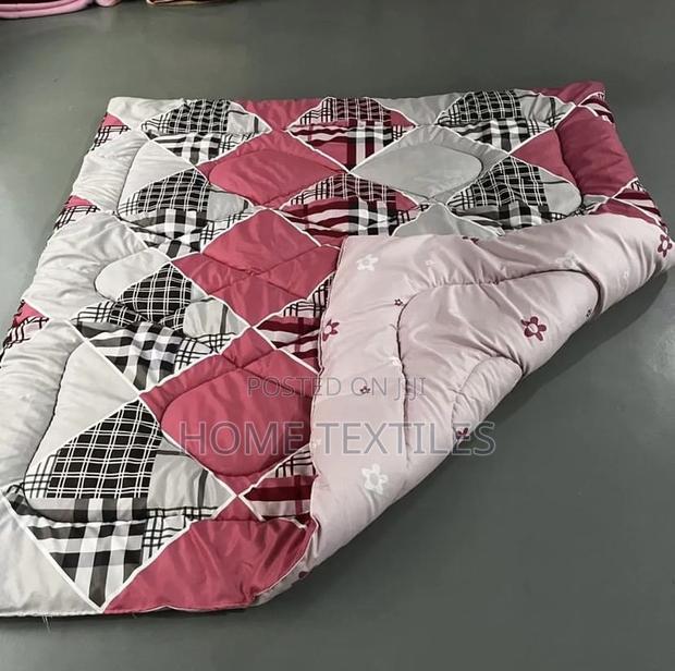 7 Pieces Beautiful Designed Duvet Sets for King Sized Beds · Photo 1