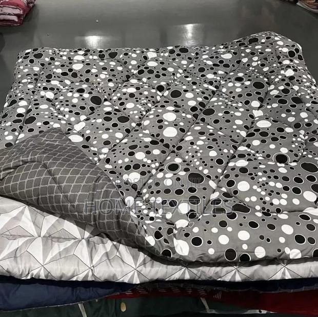 Bedroom Duvet Sets for King Sized Mattresses · Photo 1
