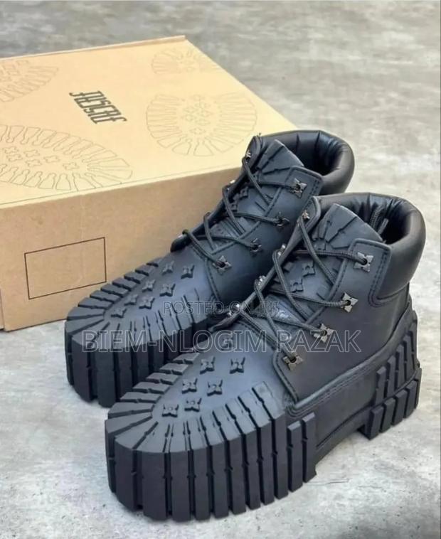 High Quality Latest Timberland Boot Available in Stock · Photo 2