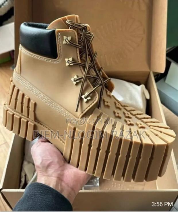 High Quality Latest Timberland Boot Available in Stock · Photo 3