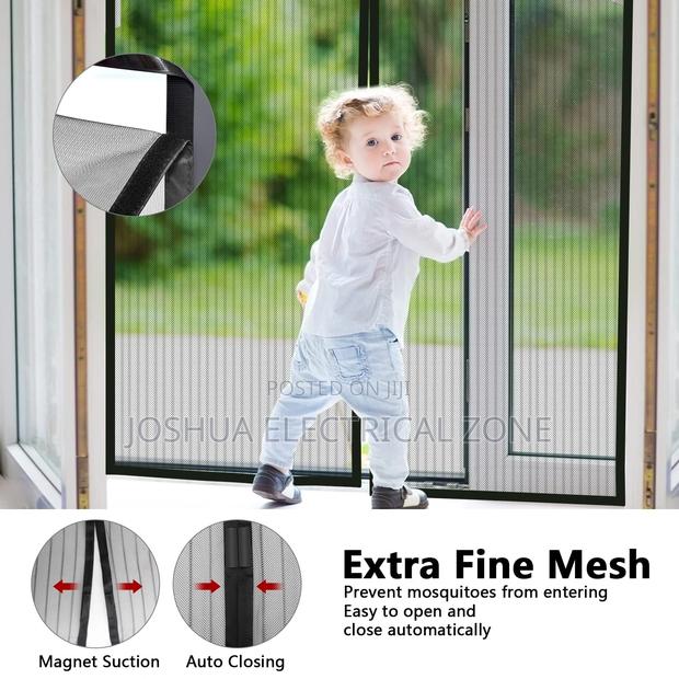 Magnetic Screen Door Mesh Handsfree Insect Barrier for Doors · Photo 4