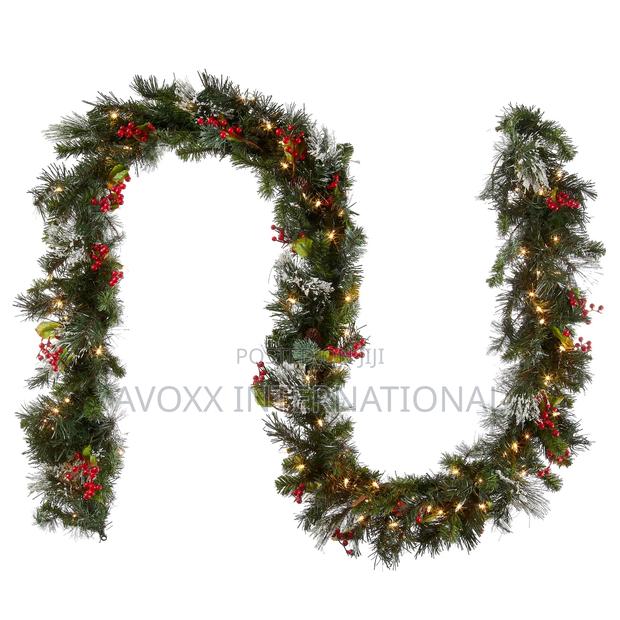 NTC Pre-Lit Artificial Christmas Garland 9ft · Photo 1