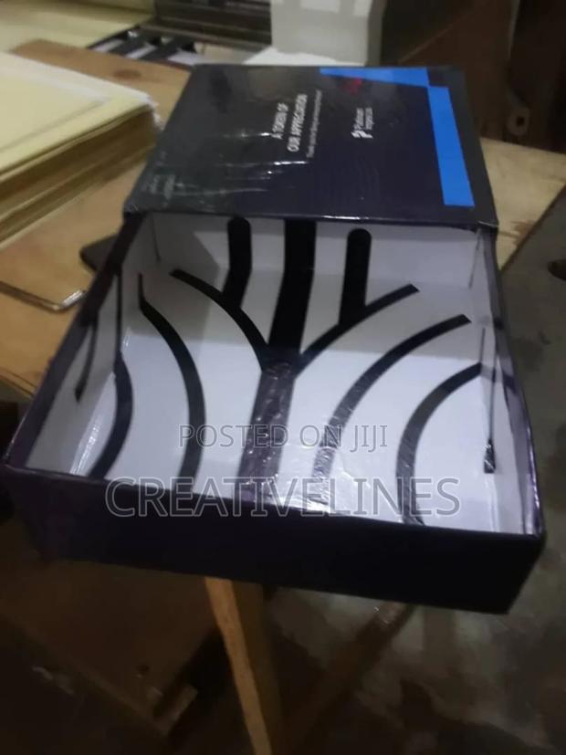 Stray Board Boxes · Photo 2