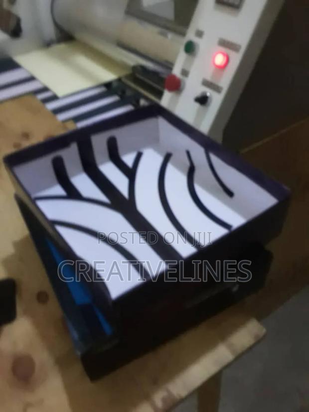 Stray Board Boxes · Photo 3