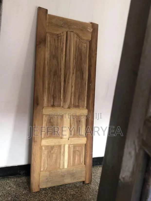 Wooden Doors · Photo 1
