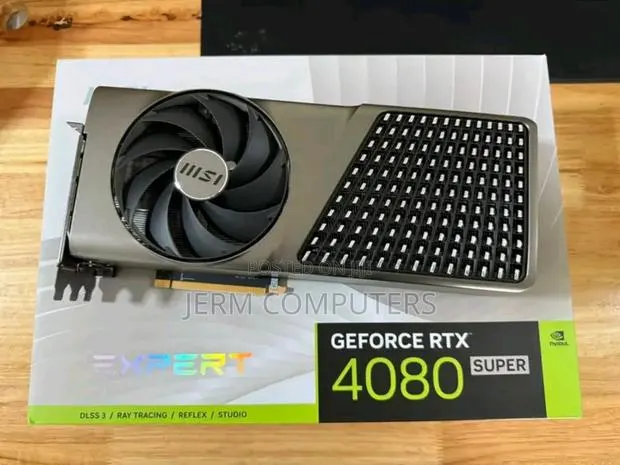 Msi Expert RTX 4080 · Photo 1