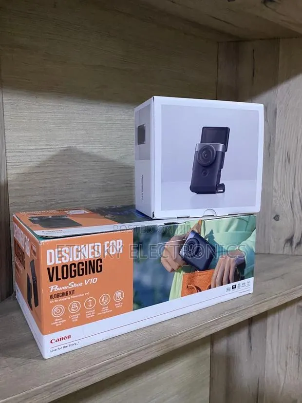 Canon Powershot V10 Advanced Vlogging Kit, Black · Photo 1