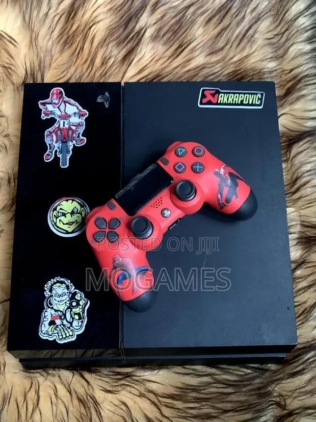 Playstation 4 Standard Jailbreak · Photo 1