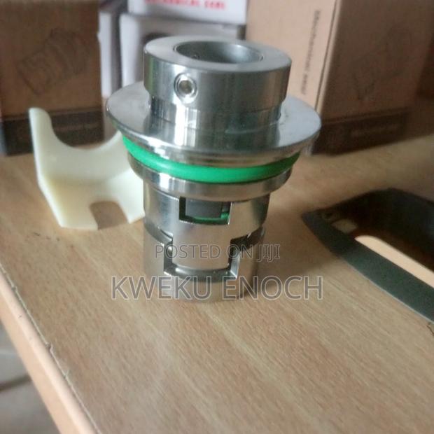 Pressure Pump Seal · Photo 1