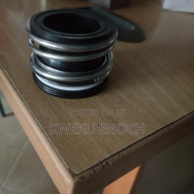 Mg2 35 Seal · Photo 2