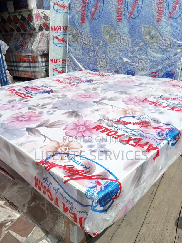 Mattress High Density 8" Queen Size *Latex · Photo 1