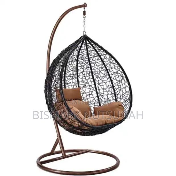Garden Swing for Sale · Photo 1