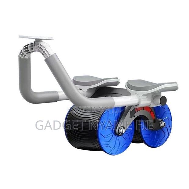 Automatic Rebound Ab Wheel Roller · Photo 1